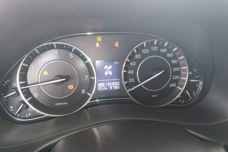 Used Nissan Patrol 2018 4.0L Automatic 7-Seater Middle East Version Instrument Cluster
