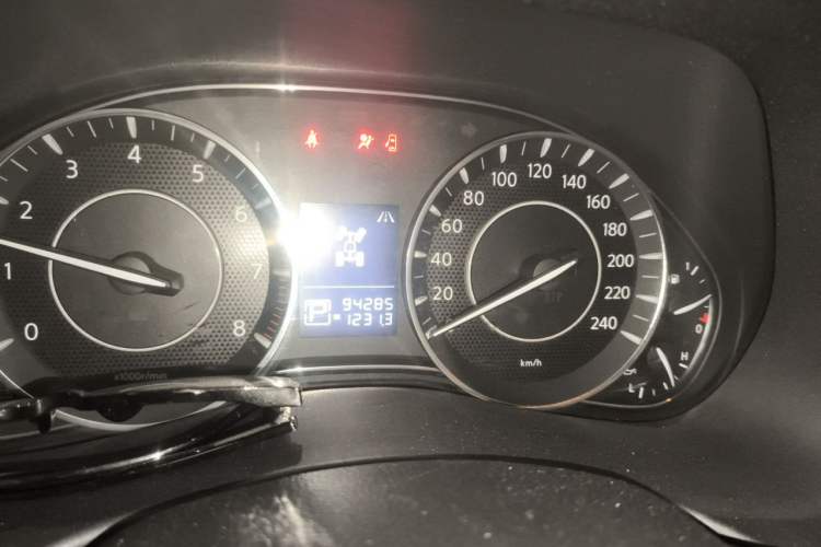 Used Nissan Patrol 2018 Y61 4.8L Automatic 5-Door Safari Middle East Instrument Cluster
