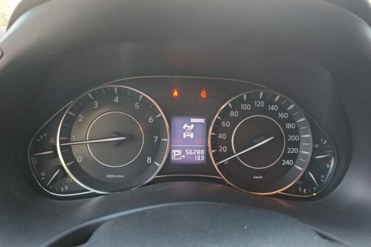 Used Nissan Patrol  Instrument Cluster