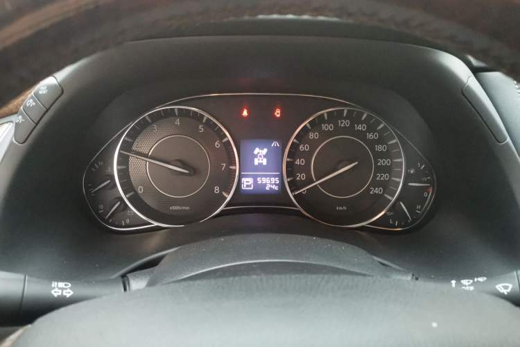 Used Nissan Patrol  Instrument Cluster