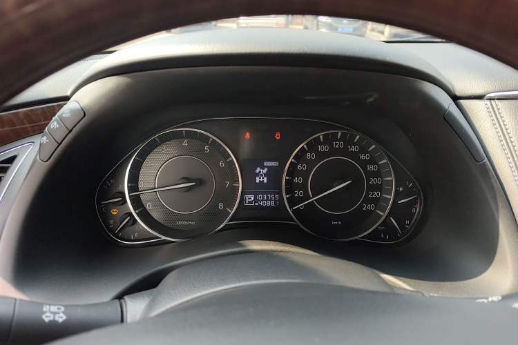 Used Nissan Patrol 2018 4.0L LinkedIn Edition Instrument Cluster