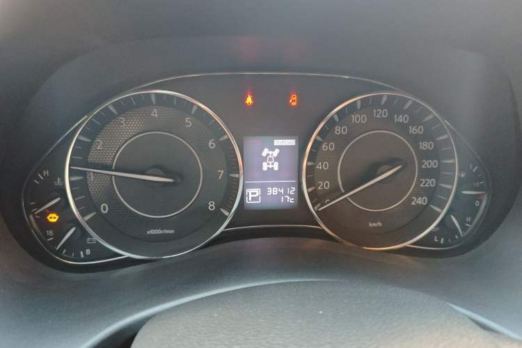 Used Nissan Patrol  Instrument Cluster