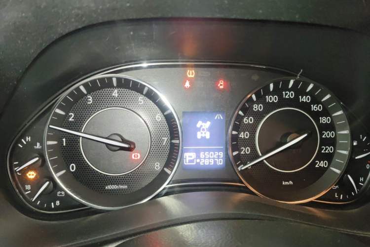 Used Nissan Patrol  Instrument Cluster