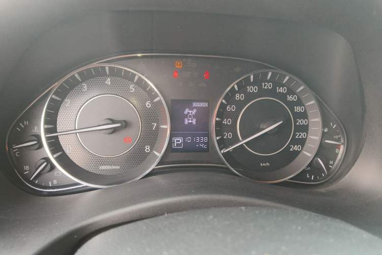 Used Nissan Patrol 2018 4.0L LinkedIn Edition Instrument Cluster