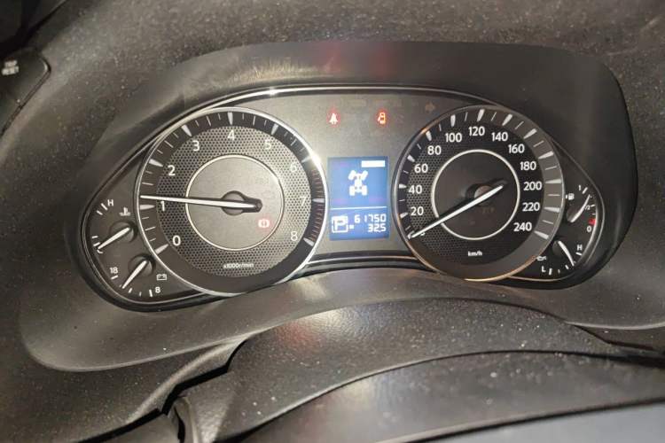 Used Nissan Patrol  Instrument Cluster