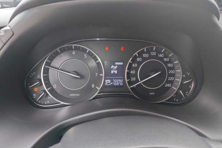 Used Nissan Patrol  Instrument Cluster