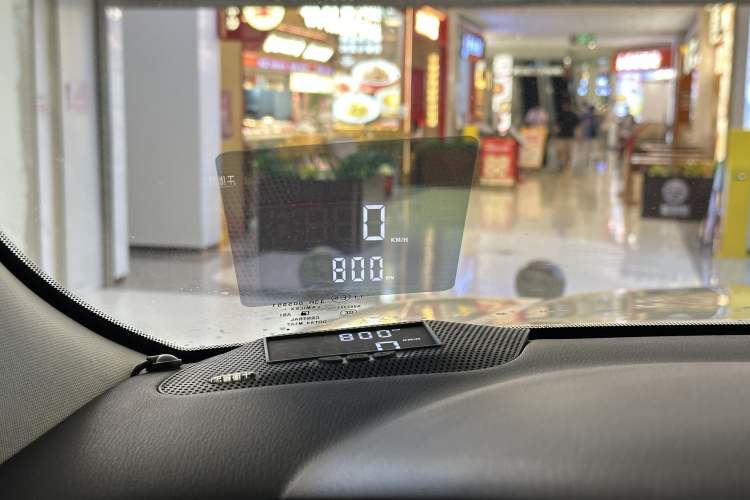 Used Nissan Patrol 2018 4.0L SE Middle East Version Interior 2