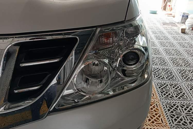 Used Nissan Patrol 2018 Y62 4.0 XE Middle East Left Front Headlight