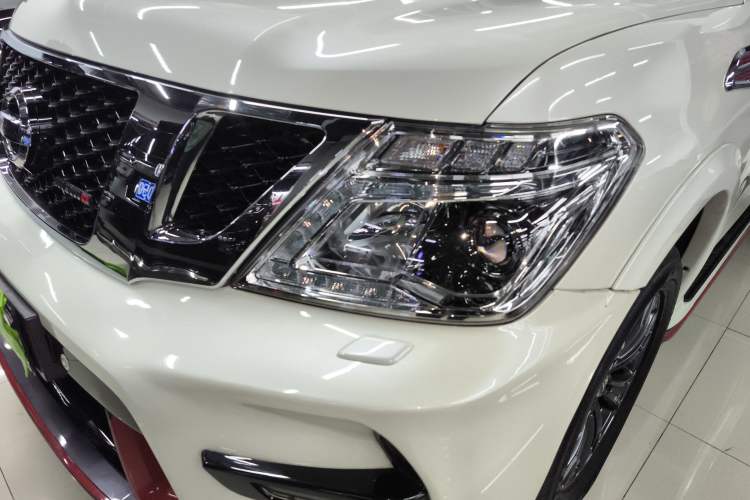 Used Nissan Patrol 2018 4.0L SE Middle East Version Left Front Headlight