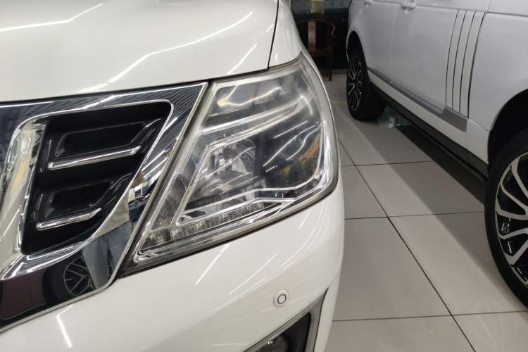 Used Nissan Patrol 2018 Y62 4.0 XE Middle East Left Front Headlight