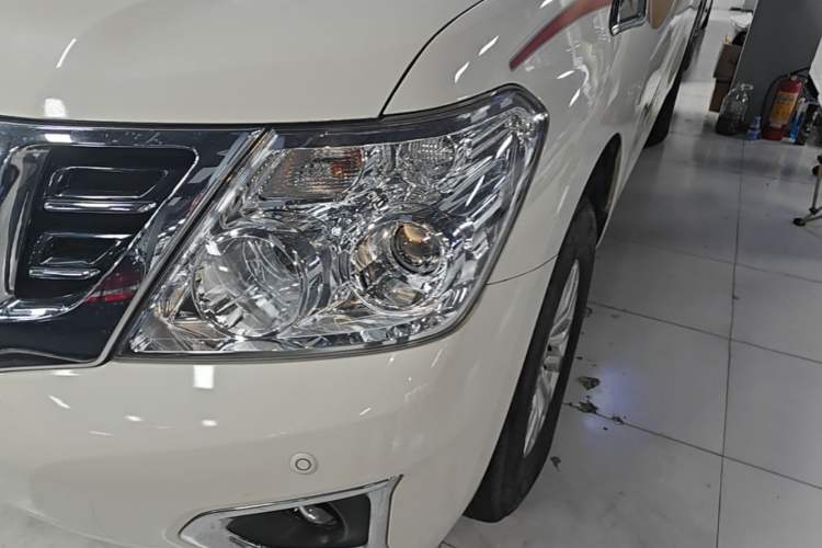 Used Nissan Patrol 2018 4.0L Automatic 7-Seater Middle East Version Left Front Headlight