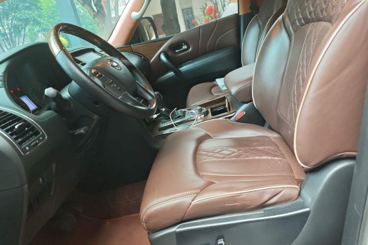 Used Nissan Patrol 2018 4.0L Automatic 7-Seater Middle East Version Left Front Seat
