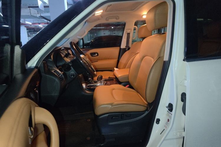 Used Nissan Patrol 2018 4.0L Platinum Edition Left Front Seat
