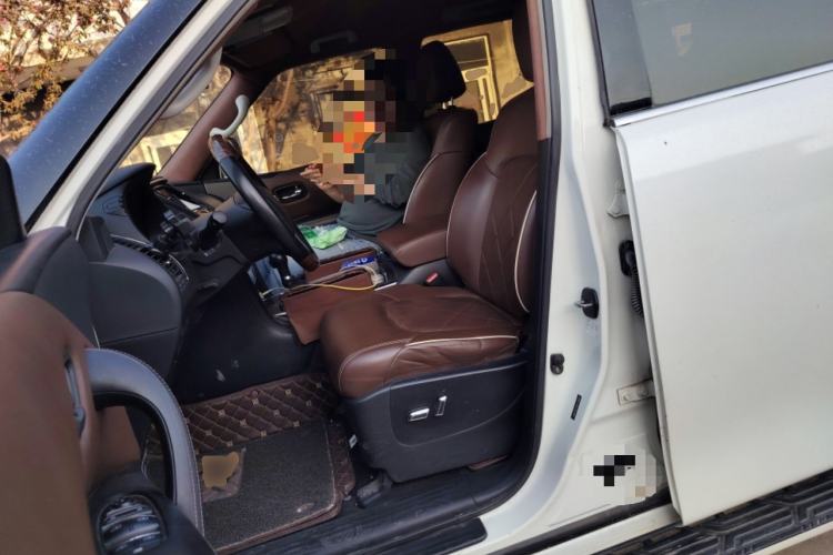 Used Nissan Patrol 2018 4.0L LinkedIn Edition Left Front Seat