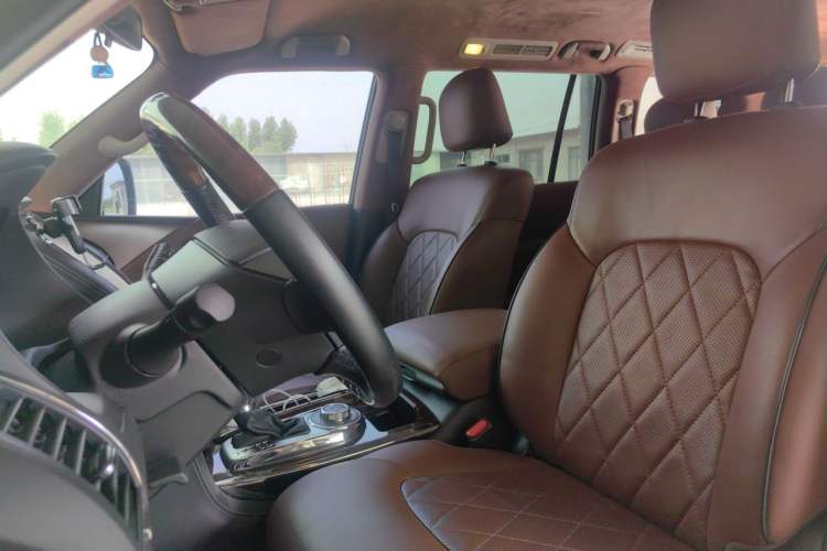 Used Nissan Patrol 2018 4.0L SE Middle East Version Left Front Seat