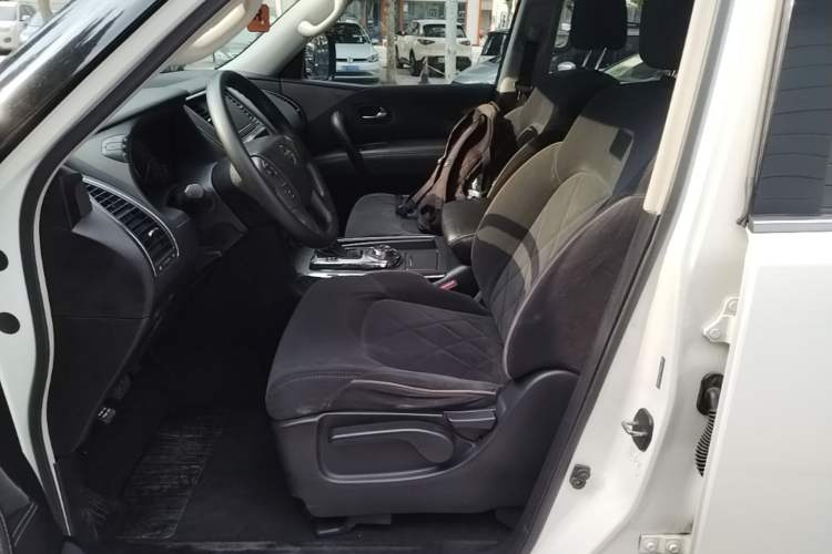 Used Nissan Patrol 2018 4.0L Automatic 7-Seater Middle East Version Left Front Seat