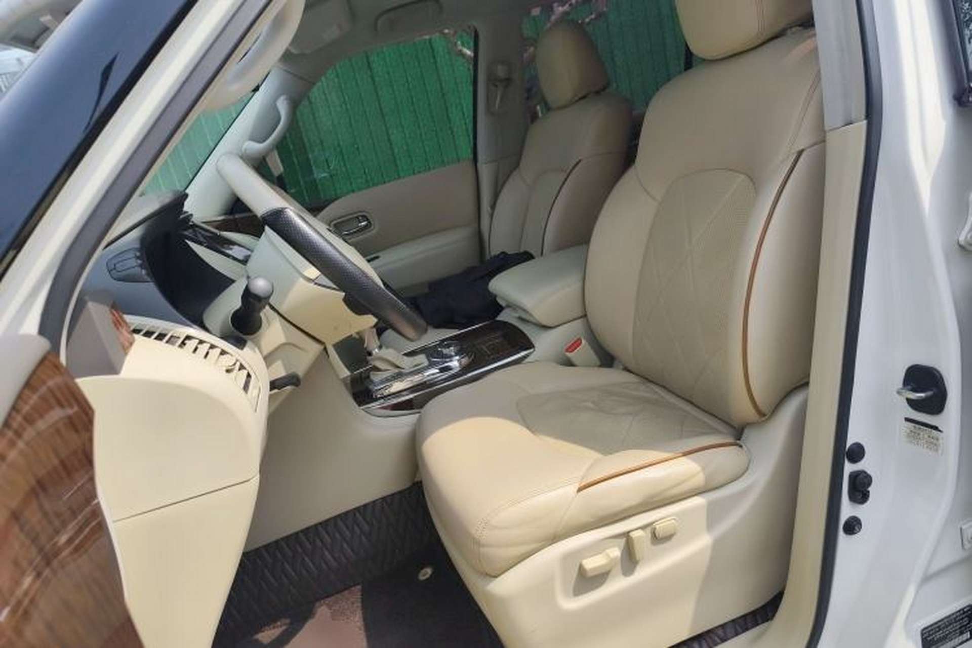 Used Nissan Patrol 2018 4.0L Automatic 7-Seater Middle East Version Left Front Seat