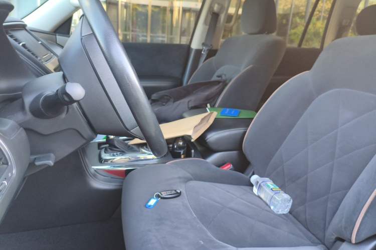 Used Nissan Patrol 2018 4.0L LinkedIn Edition Left Front Seat
