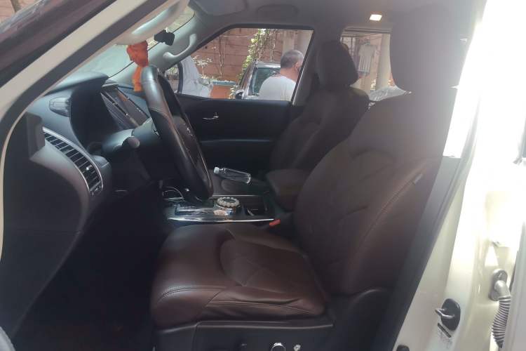 Used Nissan Patrol 2018 4.0L LinkedIn Edition Left Front Seat