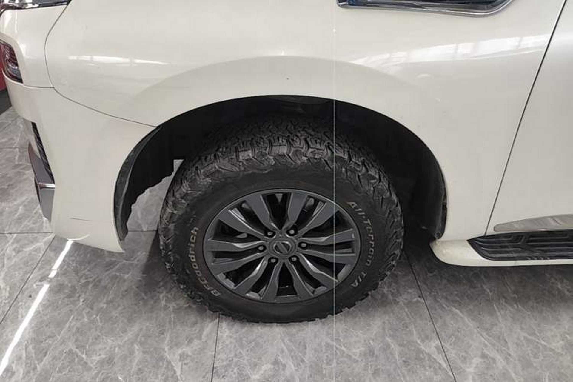 Used Nissan Patrol 2018 4.0L Automatic 7-Seater Middle East Version Left Front Wheel Hub