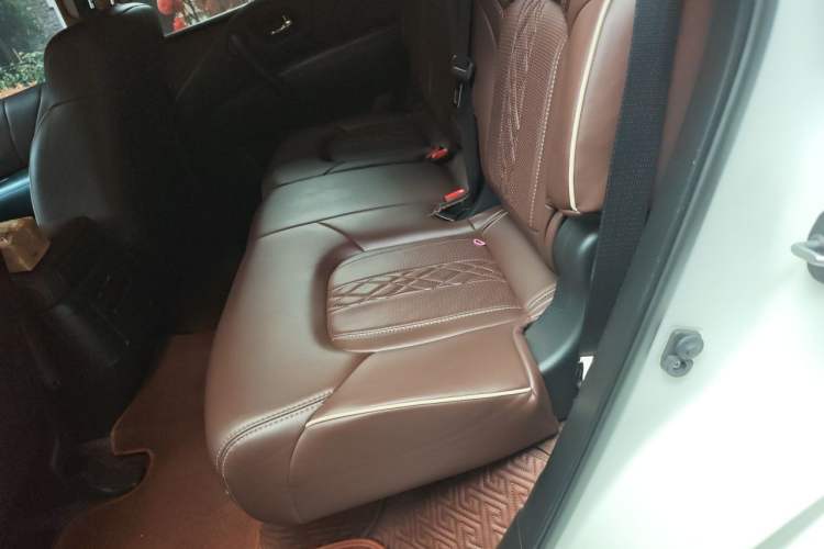 Used Nissan Patrol 2018 4.0L Automatic 7-Seater Middle East Version Left Rear Seat