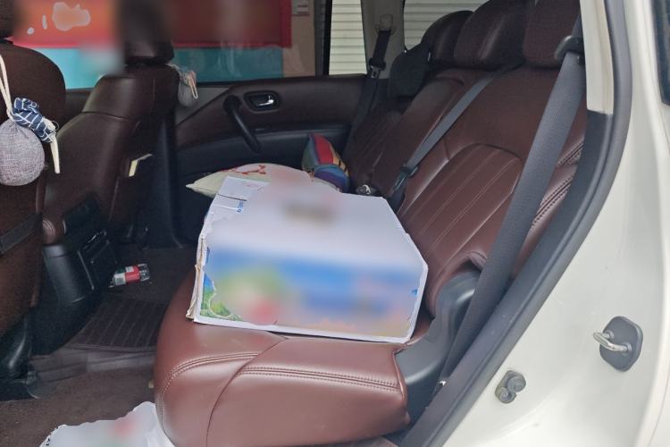Used Nissan Patrol 2018 4.0L LinkedIn Edition Left Rear Seat