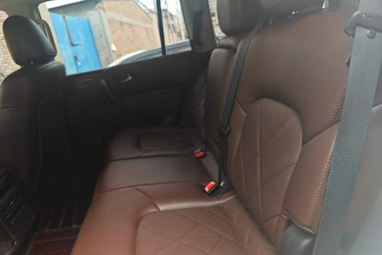 Used Nissan Patrol 2018 4.0L LinkedIn Edition Left Rear Seat