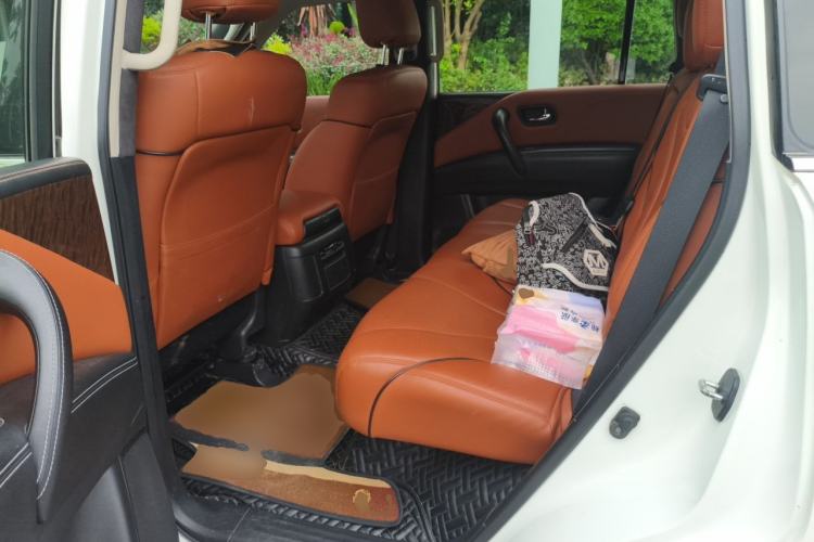 Used Nissan Patrol 2018 4.0L LinkedIn Edition Left Rear Seat