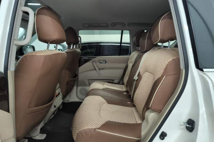 Used Nissan Patrol 2018 4.0L SE Middle East Version Left Rear Seat