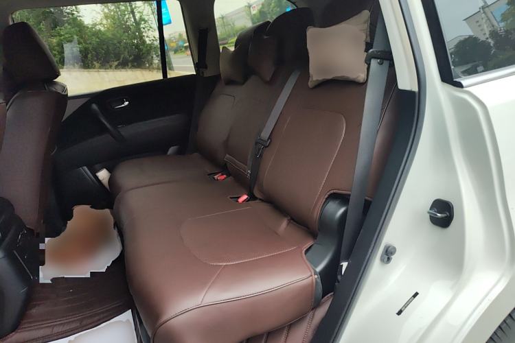 Used Nissan Patrol 2018 4.0L LinkedIn Edition Left Rear Seat