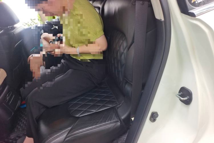 Used Nissan Patrol 2018 4.0L LinkedIn Edition Left Rear Seat