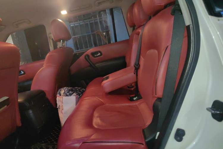 Used Nissan Patrol 2018 4.0L LinkedIn Edition Left Rear Seat