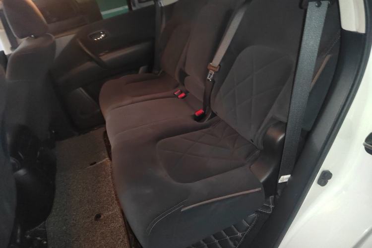 Used Nissan Patrol 2018 4.0L LinkedIn Edition Left Rear Seat