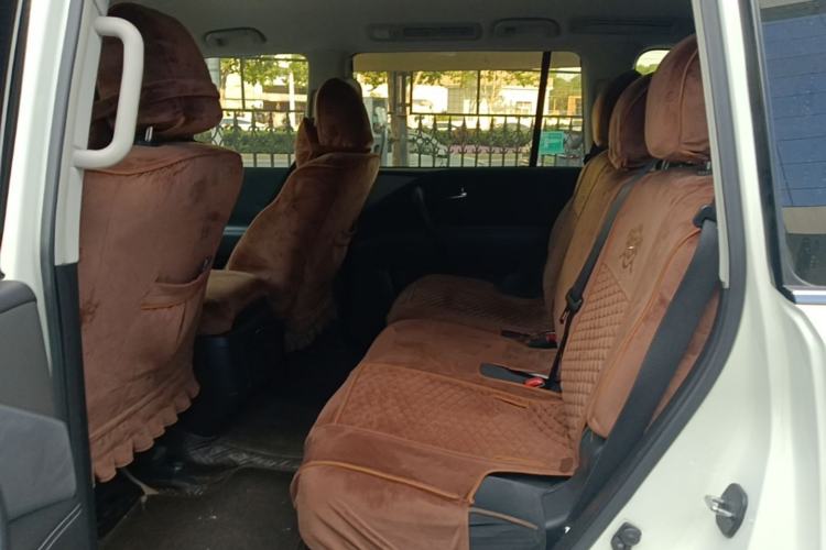 Used Nissan Patrol 2018 4.0L Automatic 7-Seater Middle East Version Left Rear Seat