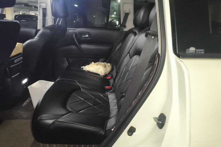 Used Nissan Patrol 2018 4.0L LinkedIn Edition Left Rear Seat