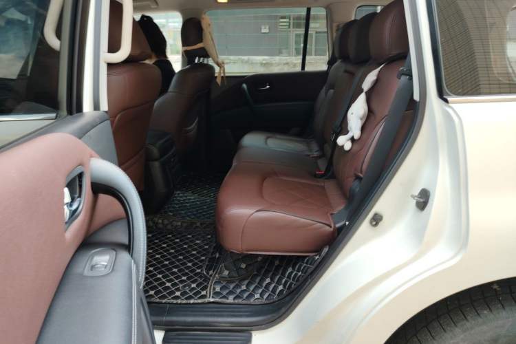 Used Nissan Patrol 2018 4.0L LinkedIn Edition Left Rear Seat