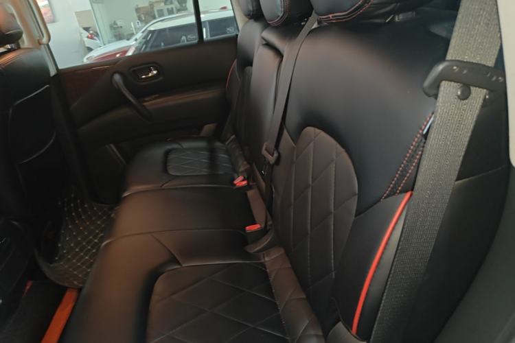 Used Nissan Patrol 2018 4.0L SE Middle East Version Left Rear Seat