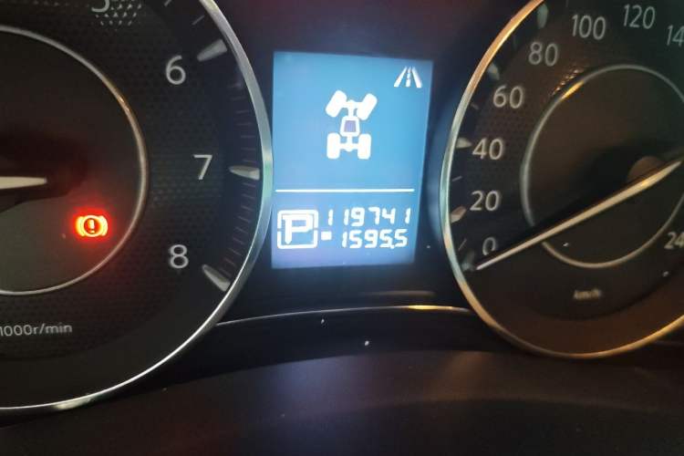 Used Nissan Patrol 2018 4.0L Automatic 7-Seater Middle East Version Odometer Close Up