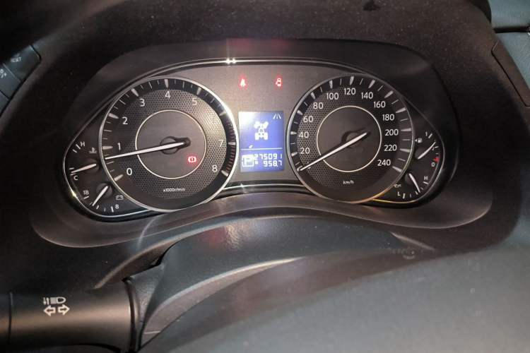 Used Nissan Patrol 2018 Y62 4.0 XE Middle East Odometer Close Up
