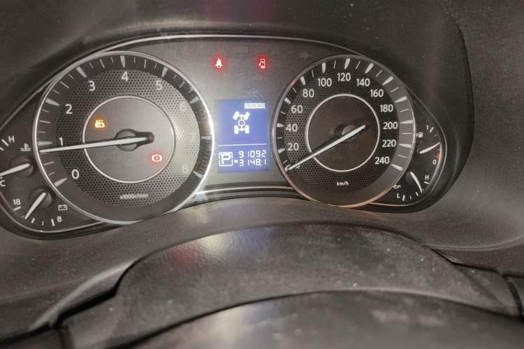 Used Nissan Patrol 2018 4.0L LinkedIn Edition Odometer Close Up