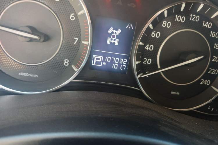 Used Nissan Patrol  Odometer Close Up