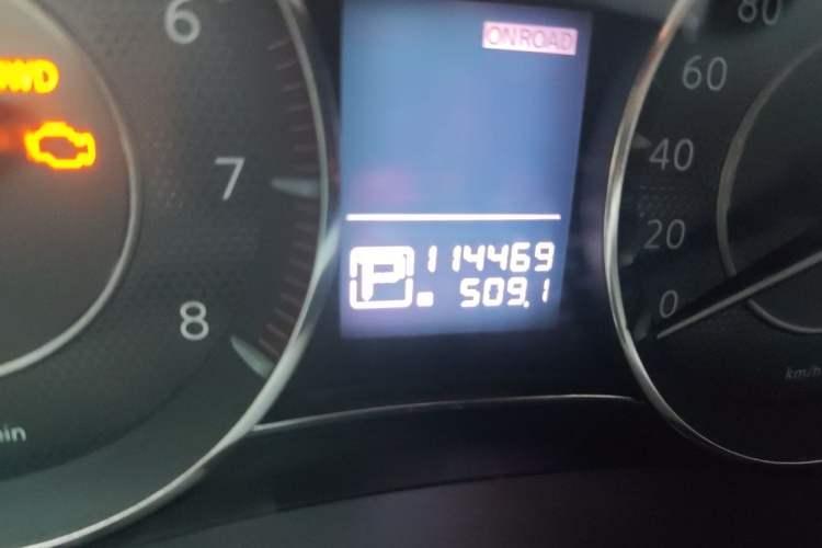Used Nissan Patrol 2018 Y62 4.0 XE Middle East Odometer Close Up