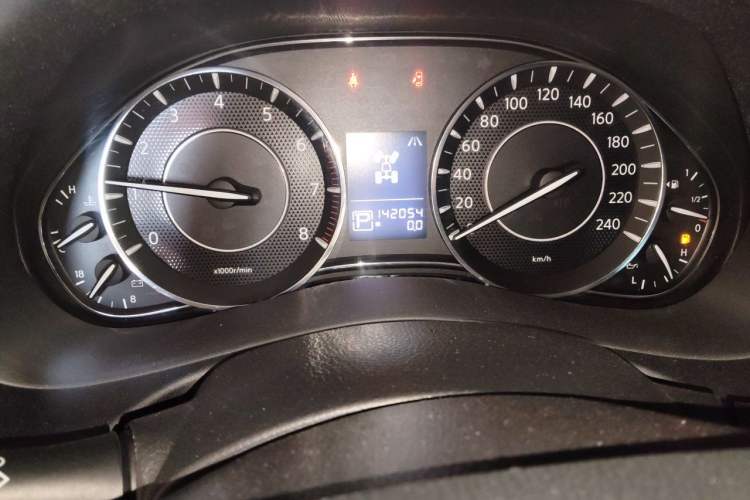 Used Nissan Patrol 2018 4.0L LinkedIn Edition Odometer Close Up