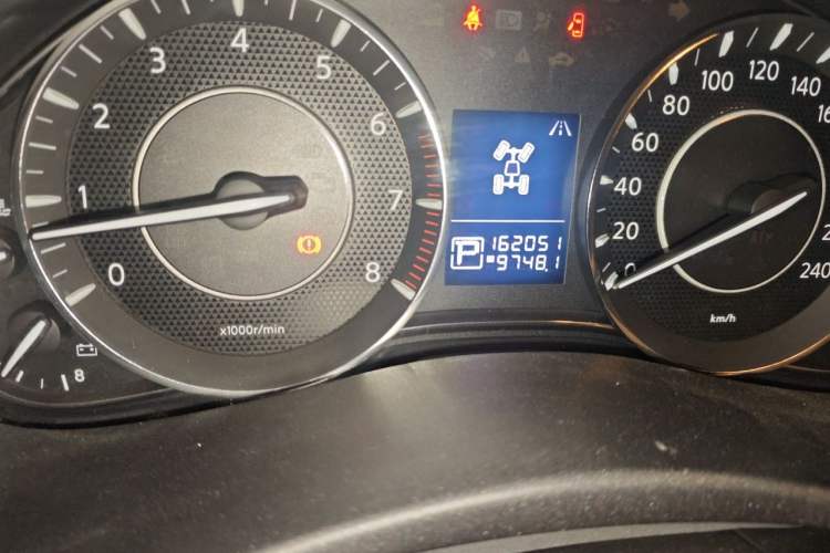 Used Nissan Patrol 2018 4.0L LinkedIn Edition Odometer Close Up