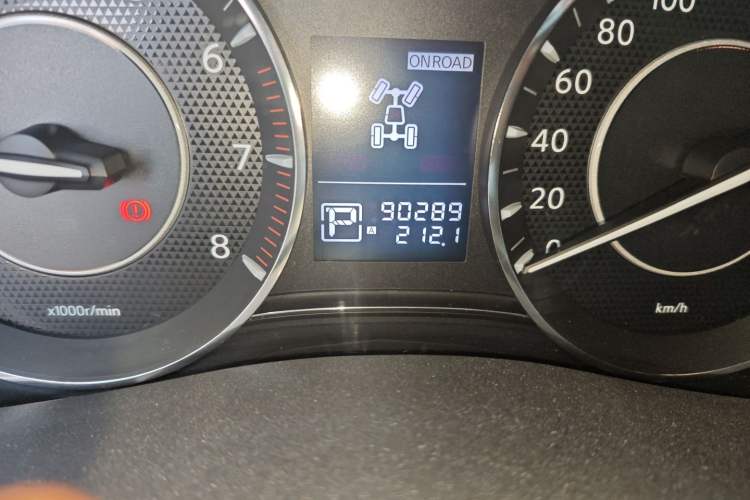 Used Nissan Patrol 2018 4.0L LinkedIn Edition Odometer Close Up