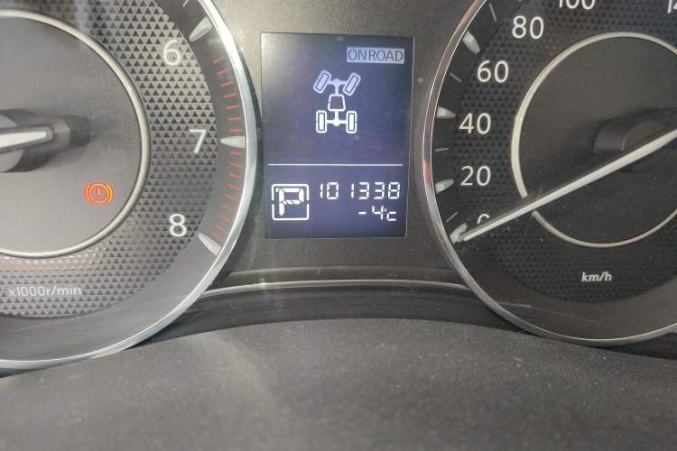 Used Nissan Patrol 2018 4.0L LinkedIn Edition Odometer Close Up