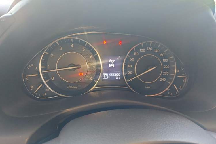 Used Nissan Patrol 2018 4.0L LinkedIn Edition Odometer Close Up