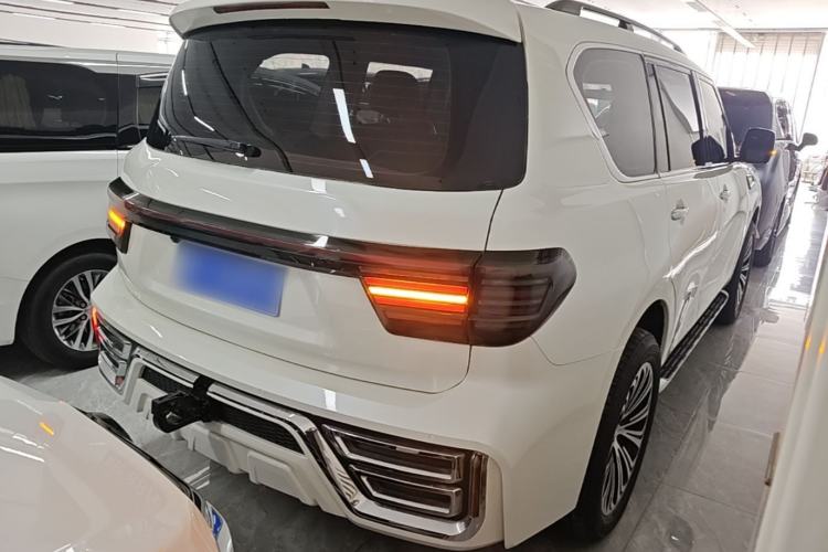 Used Nissan Patrol 2018 Y62 4.0 XE Middle East Rear Right 45 Deg