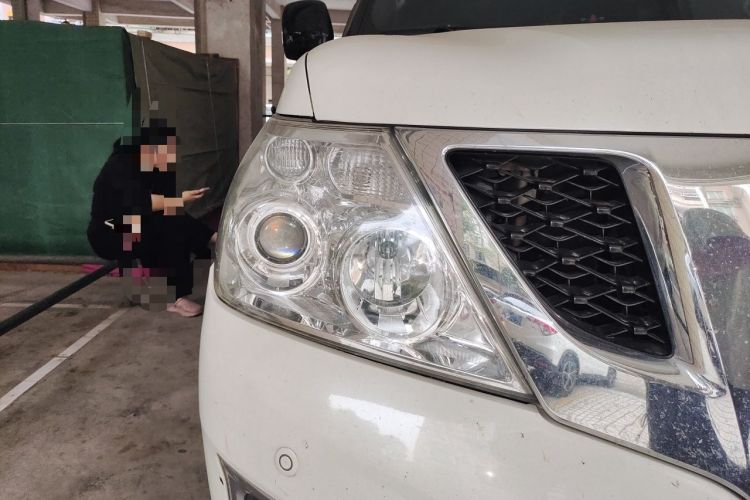 Used Nissan Patrol  Right Front Headlight