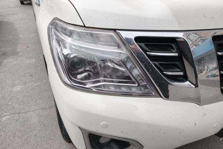 Used Nissan Patrol  Right Front Headlight